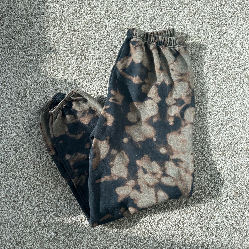 bleach dye sweatpants
